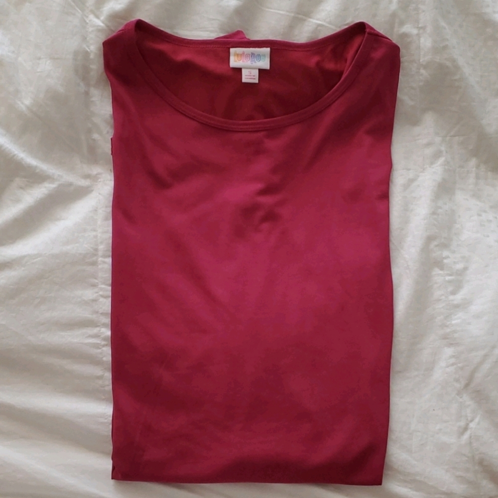 LuLaRoe t shirt